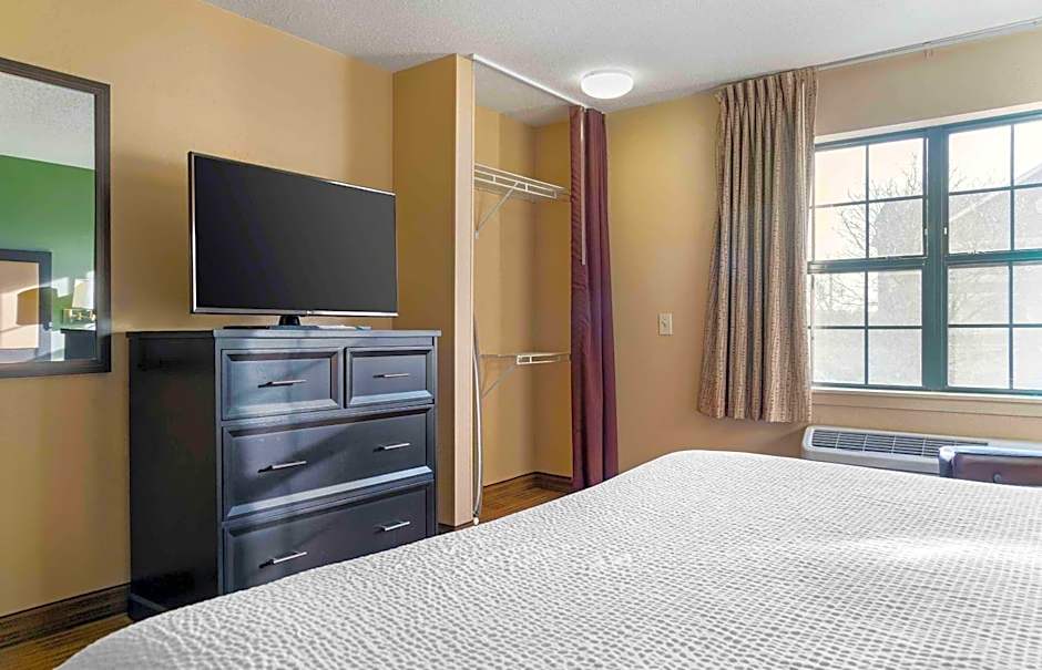 Extended Stay America Select Suites - Detroit - Farmington Hills