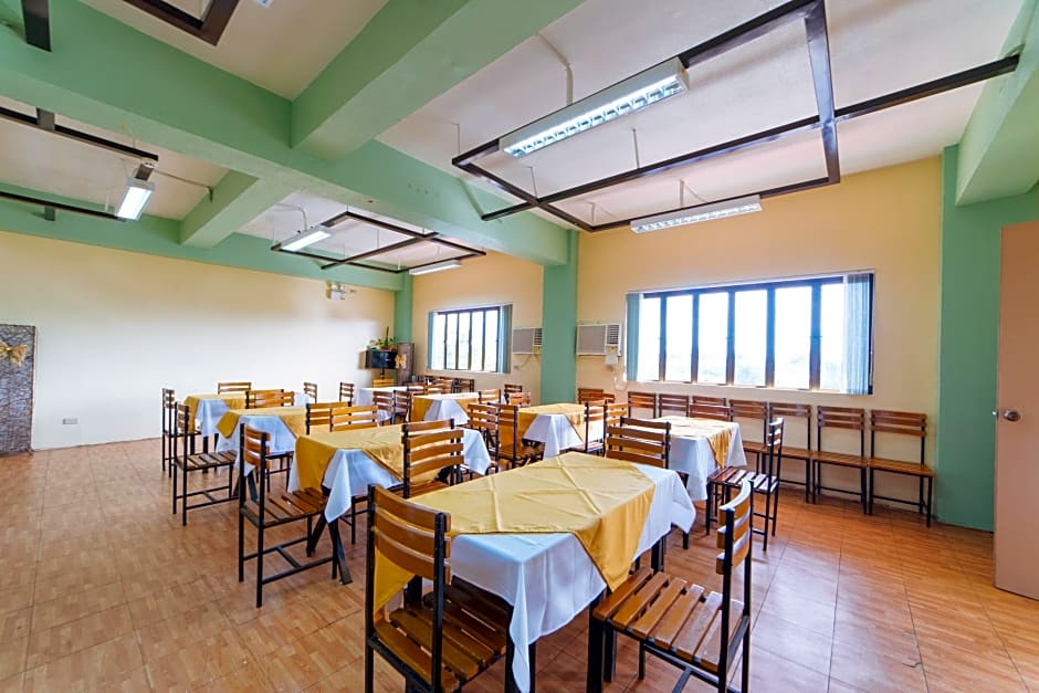 RedDoorz @ Arimbay Legazpi City