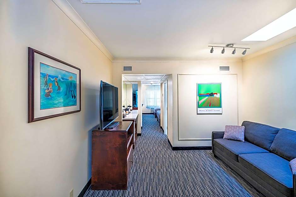 Quality Inn & Suites Garden Of The Gulf