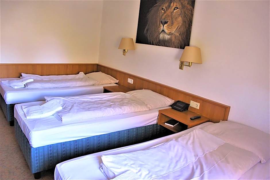 Hotel Alsterquelle 24h Check-in, Free Parking and WiFi