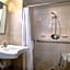 Sheraton Westport Chalet Hotel St. Louis