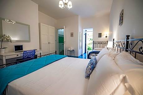 Superior Triple Room with Sea View