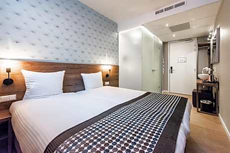 Souterrain Twin Room - no window