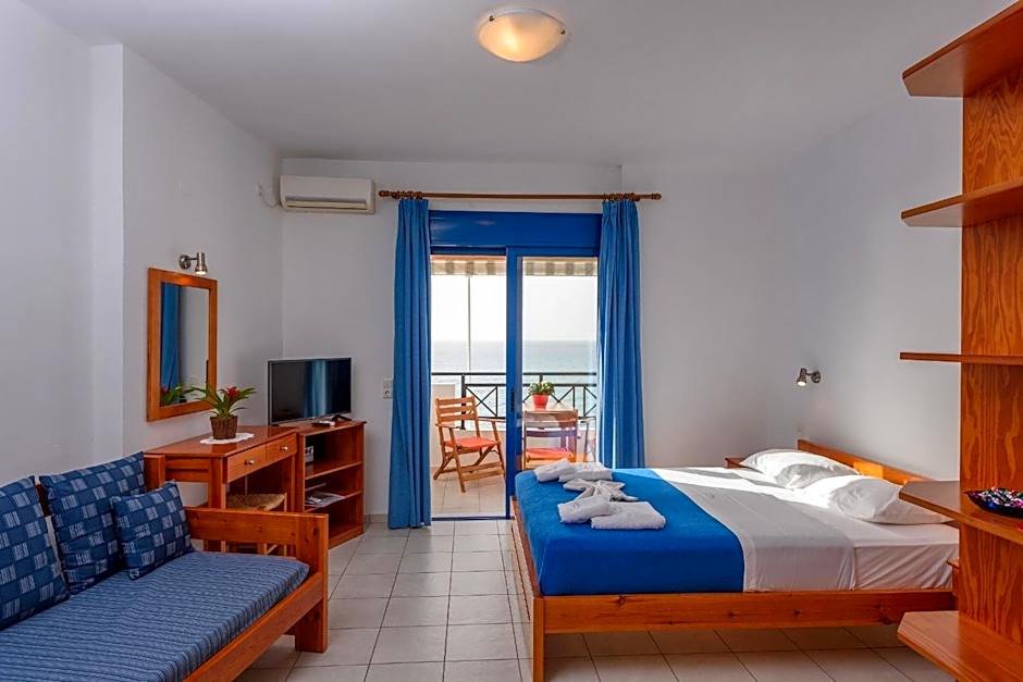 Finikas Studios & Apartments - Kalamaki Holidays