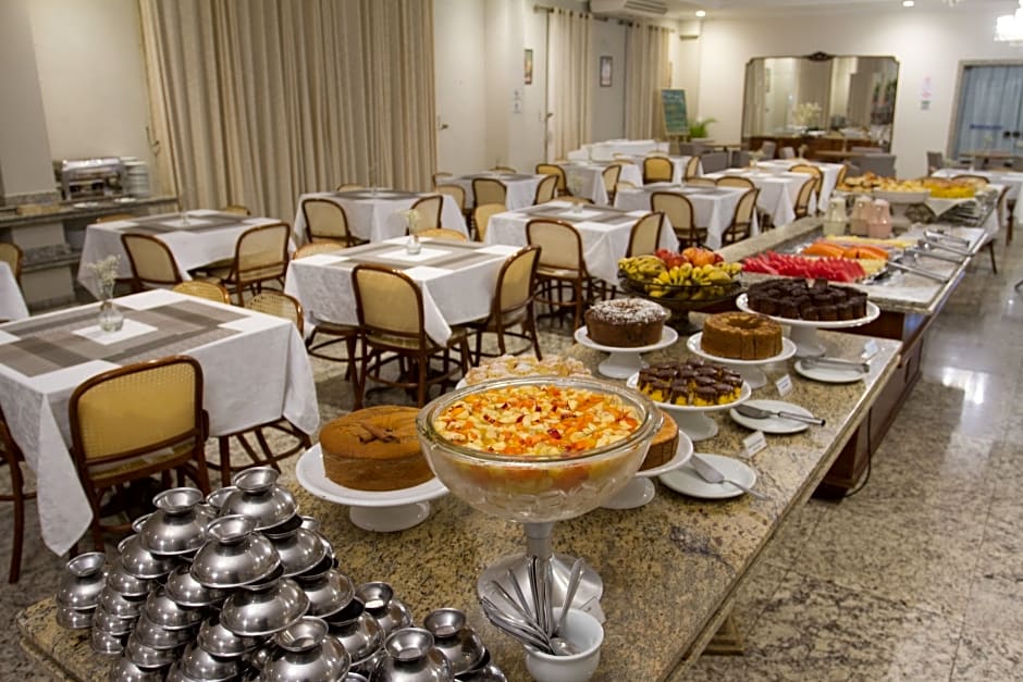 Dan Inn Franca & Convenções