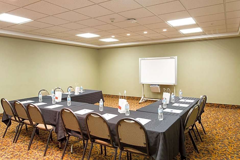 Holiday Inn Express Hotel & Suites - Slave Lake By IHG