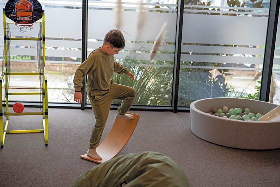 Alezzi Infinity Aparthotel & Spa