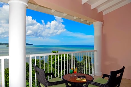 One-Bedroom Ocean View Suite