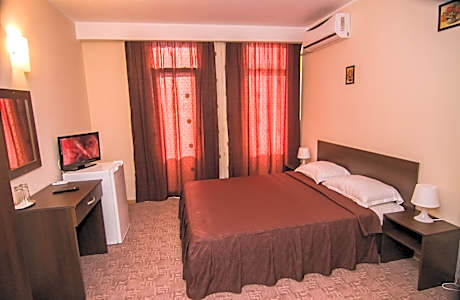 Vila KM 0