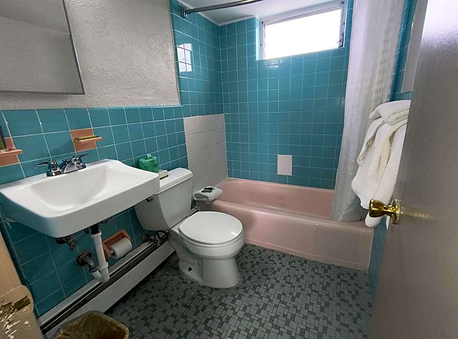 Monaco Motel - Wildwood Beach & Boardwalk