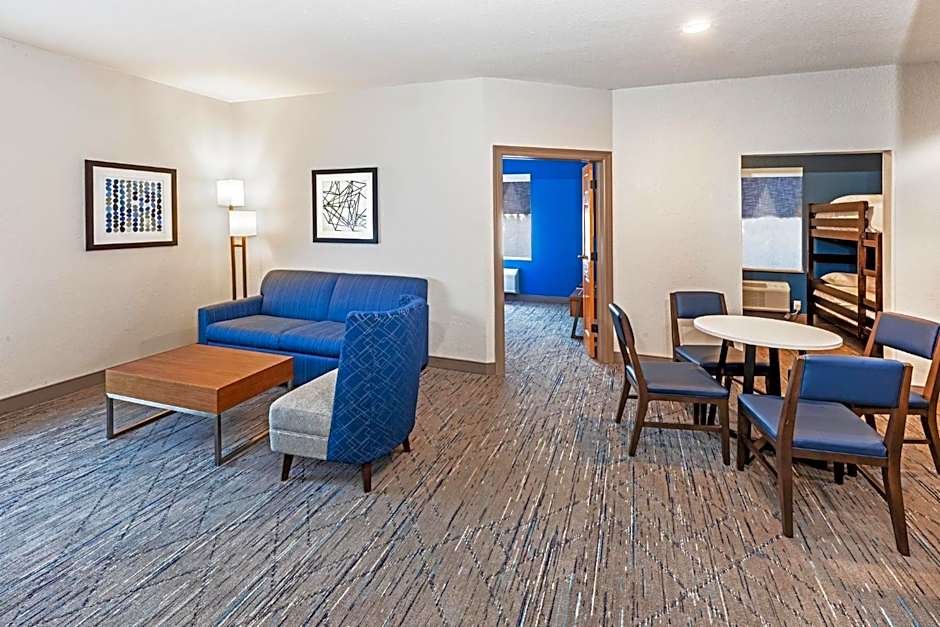 Holiday Inn Express Hotel & Suites Tulsa South Broken Arrow Highway 51 By IHG