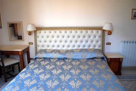 Double Room with Beach Access