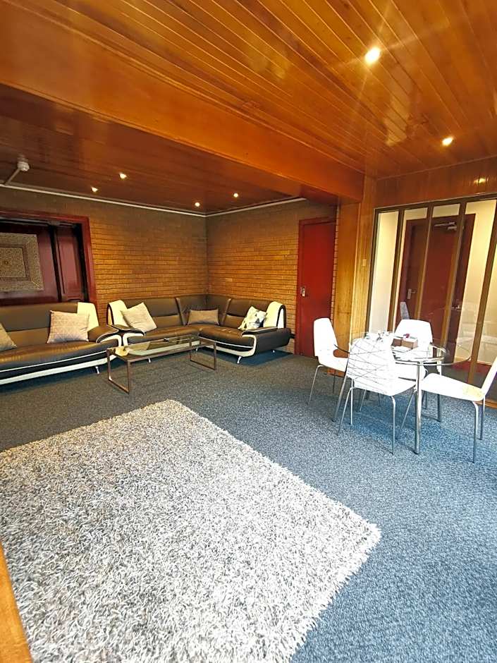 The Elmsleigh Suite at Claremont Hotel