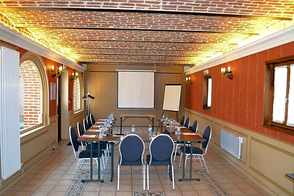 Le Domaine des Cigognes