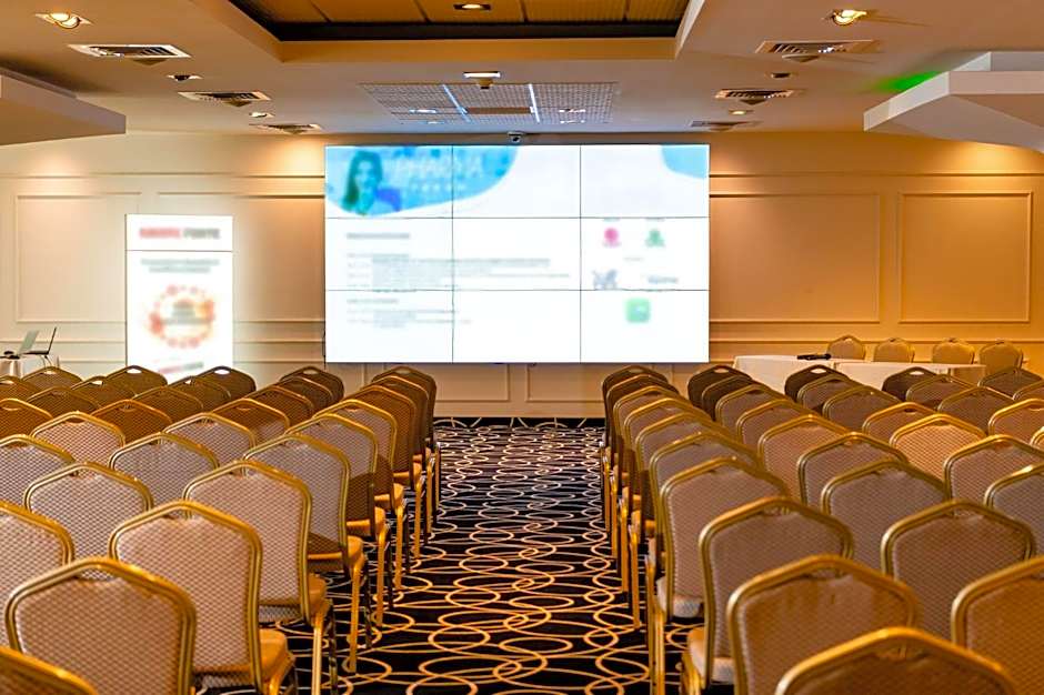 Business Hotel Conference Center & Spa