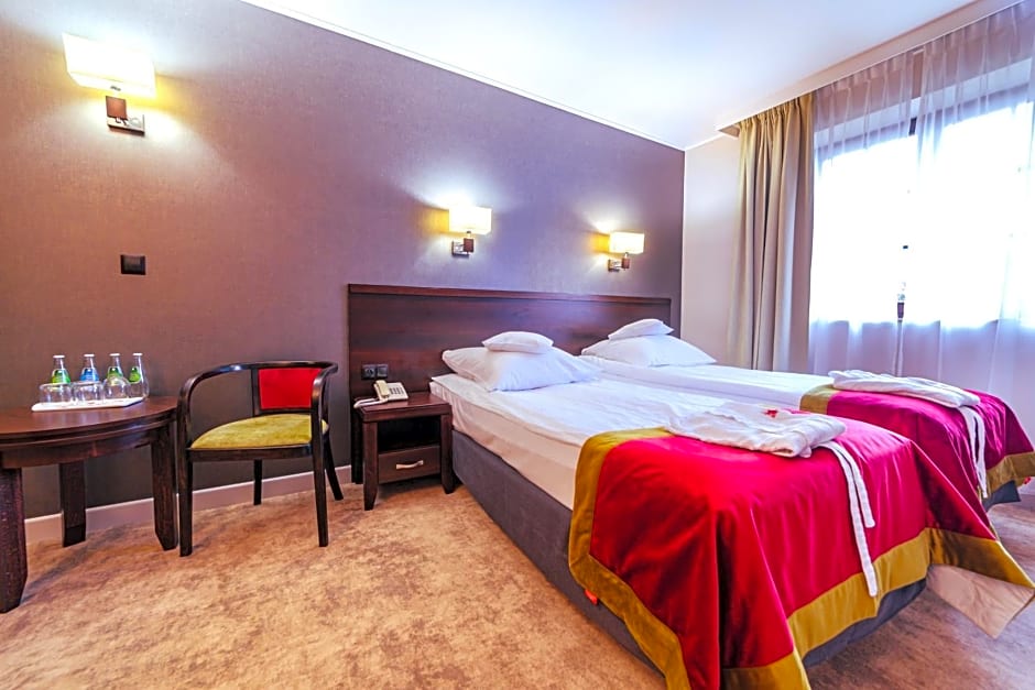 Hotel Kryształ Conference & Spa