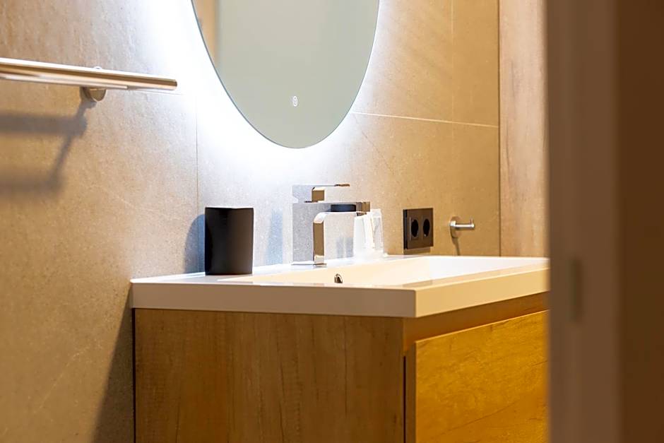 Midtown Hotel Royal Room