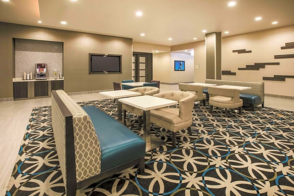 La Quinta Inn & Suites by Wyndham Dallas - Richardson