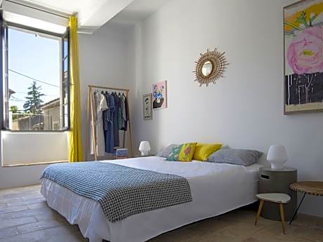 Double-Design-SDB privée avec douche-Chambre 2