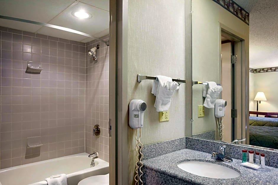 Ramada by Wyndham Batesville