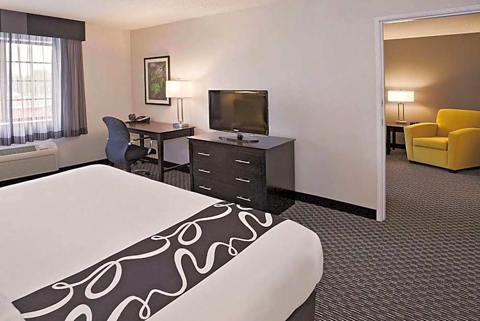 La Quinta Inn & Suites by Wyndham Las Vegas Summerlin Tech