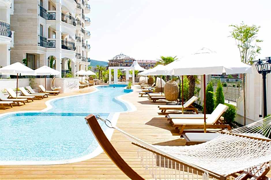 Harmony Suites Saint Vlas