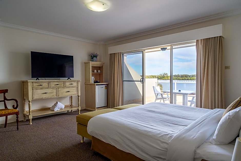 Harrington River Lodge