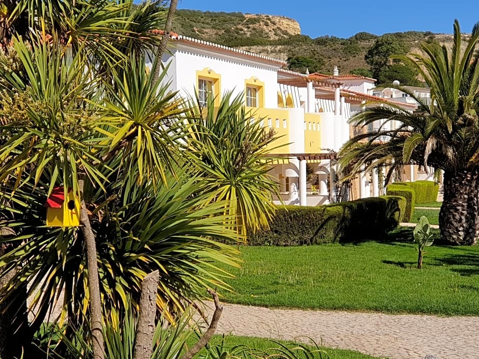 Luz Bay Hotel