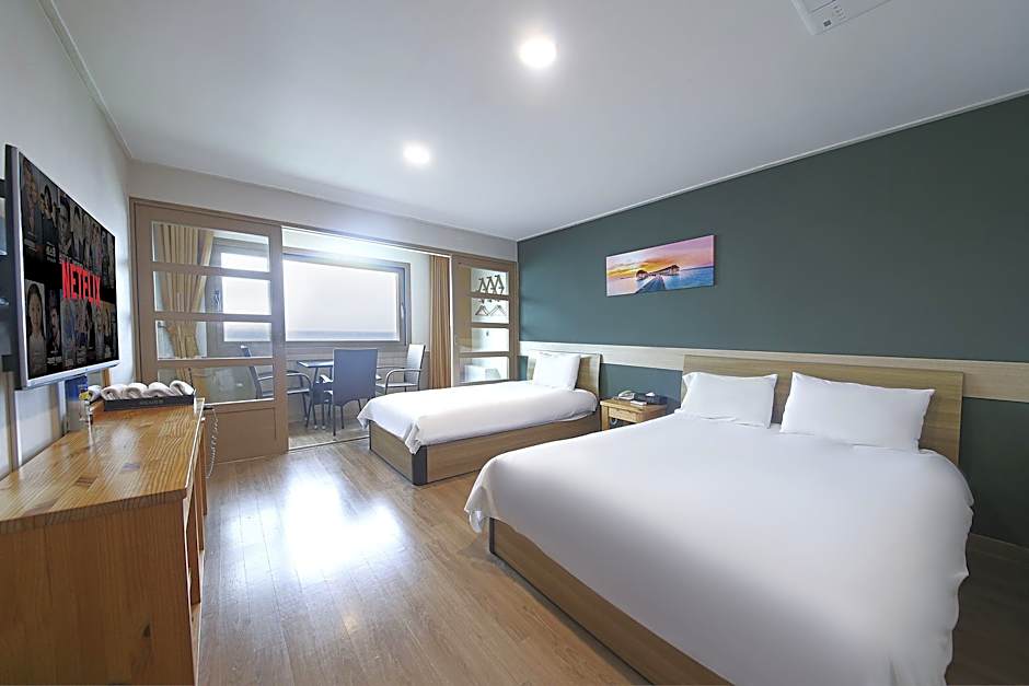 Fantastic Ocean View Sydney Hotel