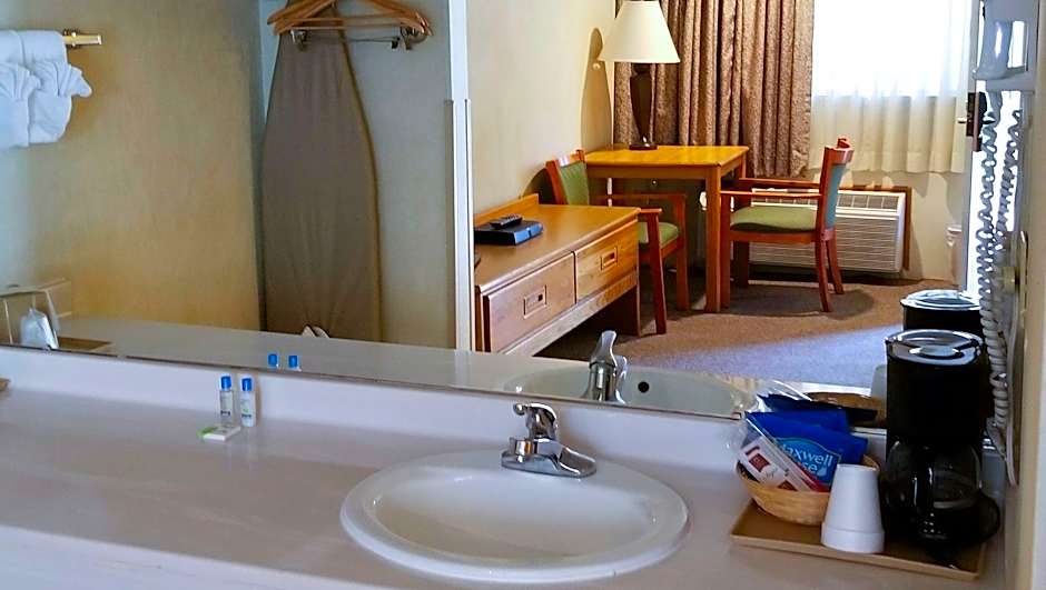 Magnuson Hotel Ely