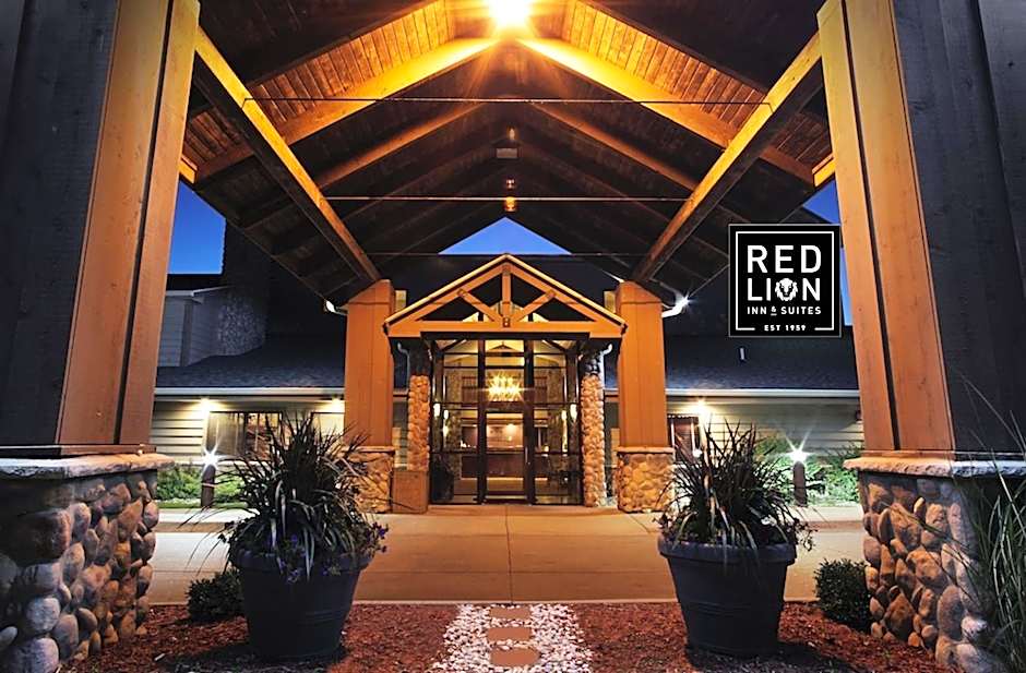 Red Lion Inn & Suites Grimes