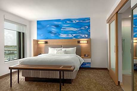 One-Bedroom King Suite with River View and Trundle Sofa - Hearing Accessible