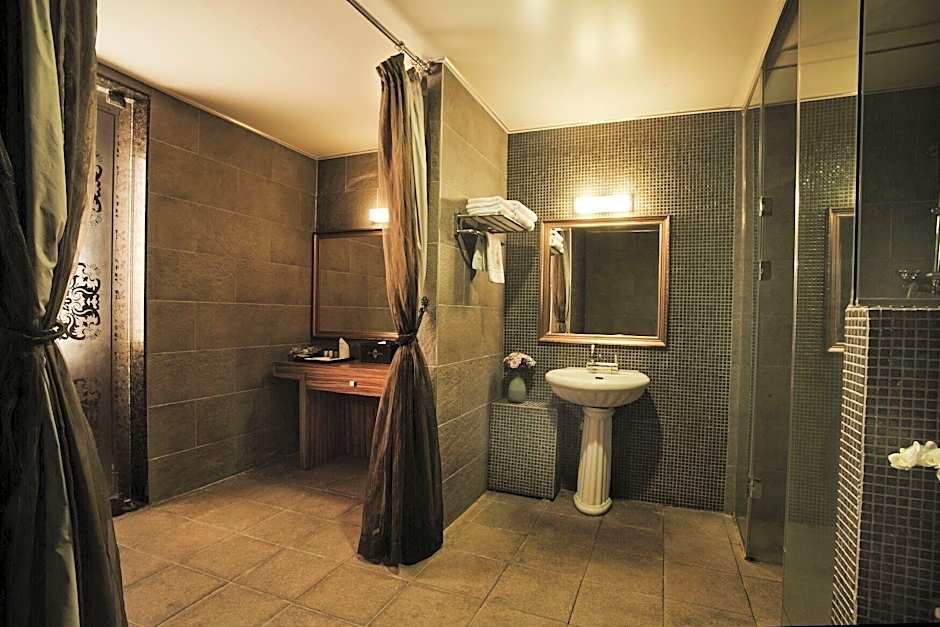Polaris Hotel