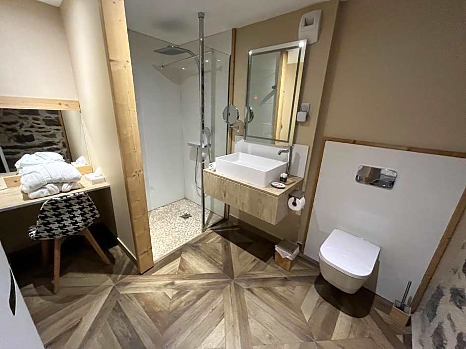 Le 19 Chambre Chapelle 43m2 - Centre Historique - Clim