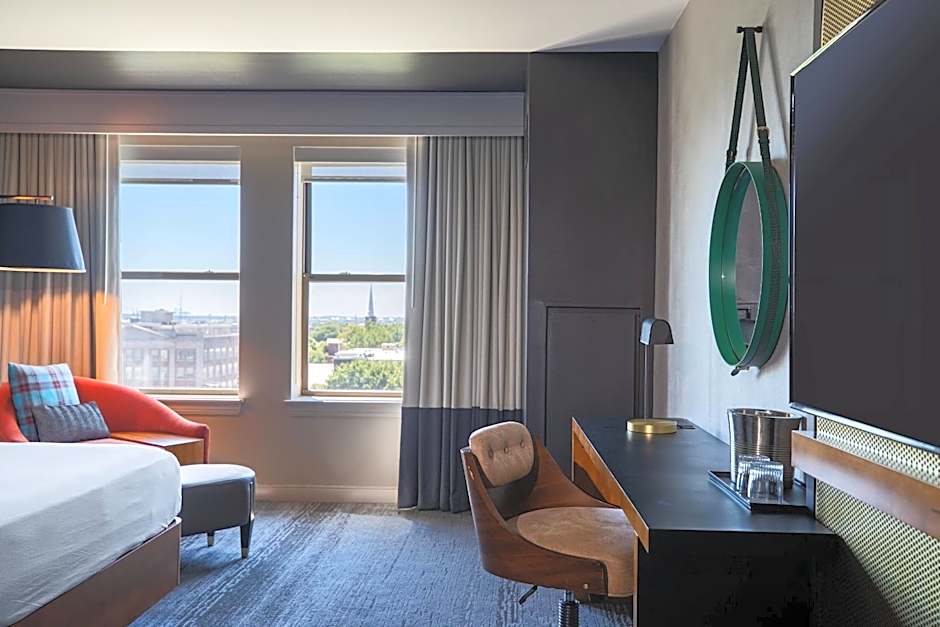 Renaissance by Marriott Philadelphia Downtown Hotel