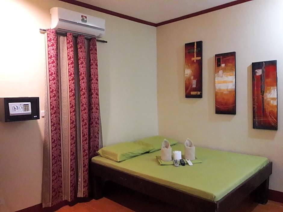 Photo 1 of 4 of Queen Room with Terrace