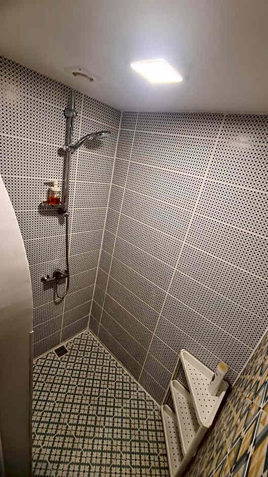 Tiki Taka Hostel & Pub