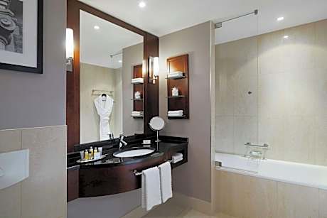 Grand Room, 2 Twin Beds