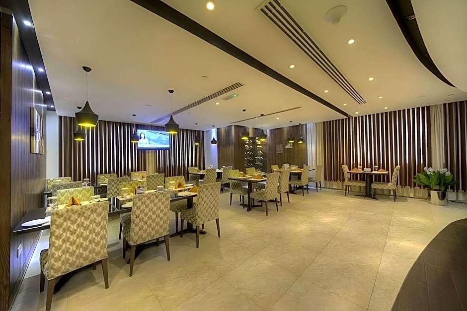 City Tower Hotel