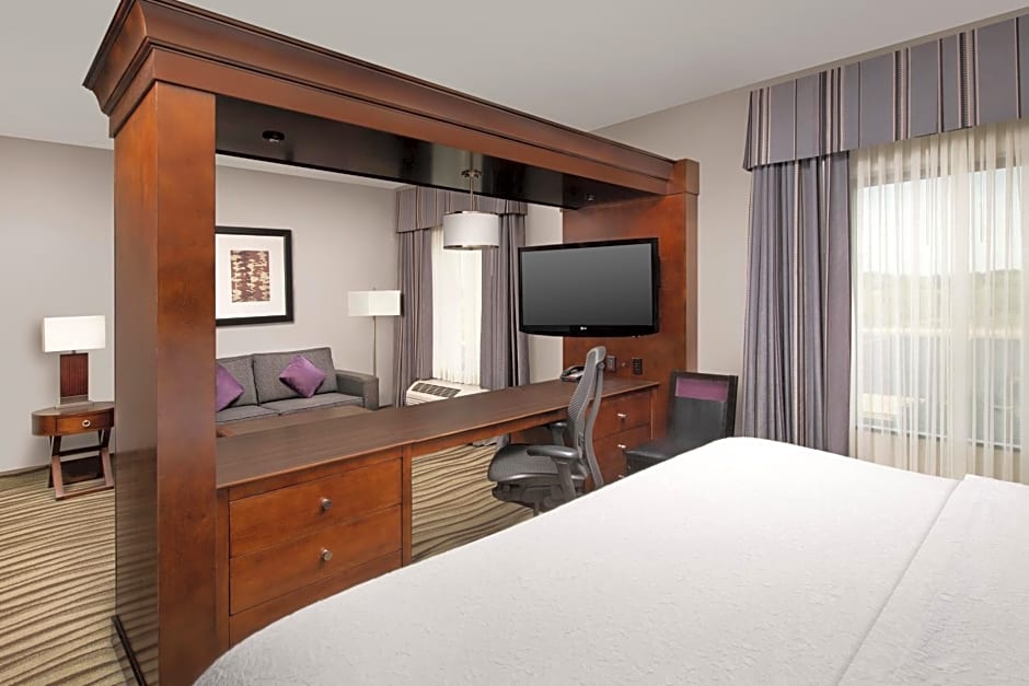Hampton Inn & Suites Tupelo/Barnes Crossing