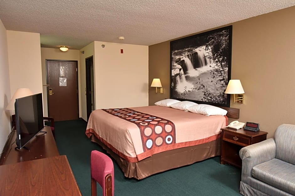 Super 8 by Wyndham Springfield-Battlefield