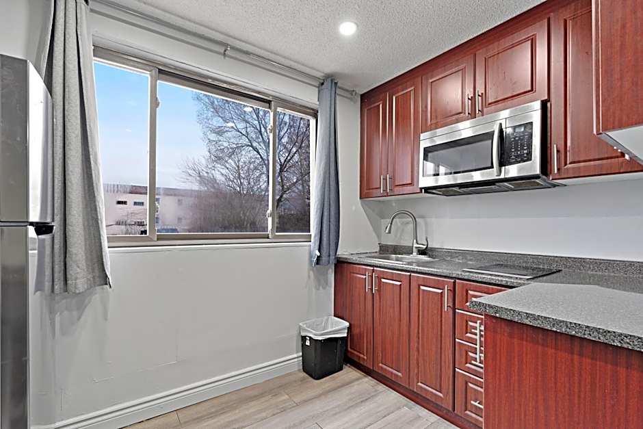 Niagara Lodge & Suites