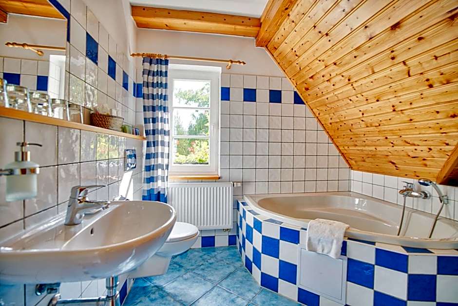 Apartmán-Hotel Jítravský Dvorec