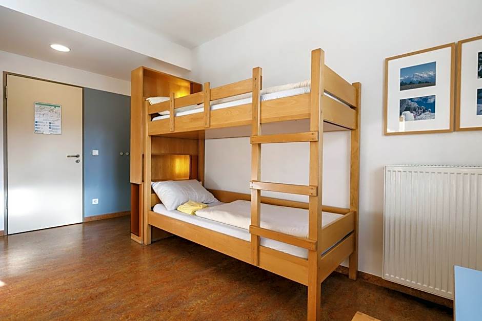 Jugendherberge Garmisch-Partenkirchen - membership required!