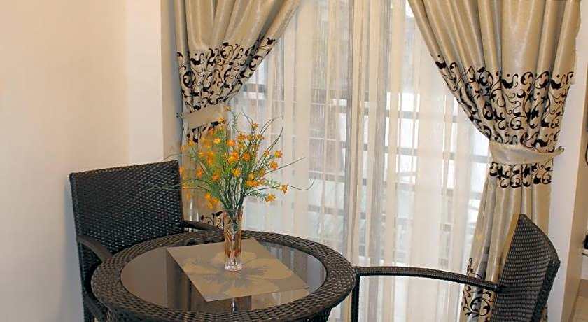 Anahaw Studio Suites