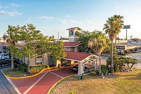 La Quinta Inn & Suites by Wyndham Corpus Christi North
