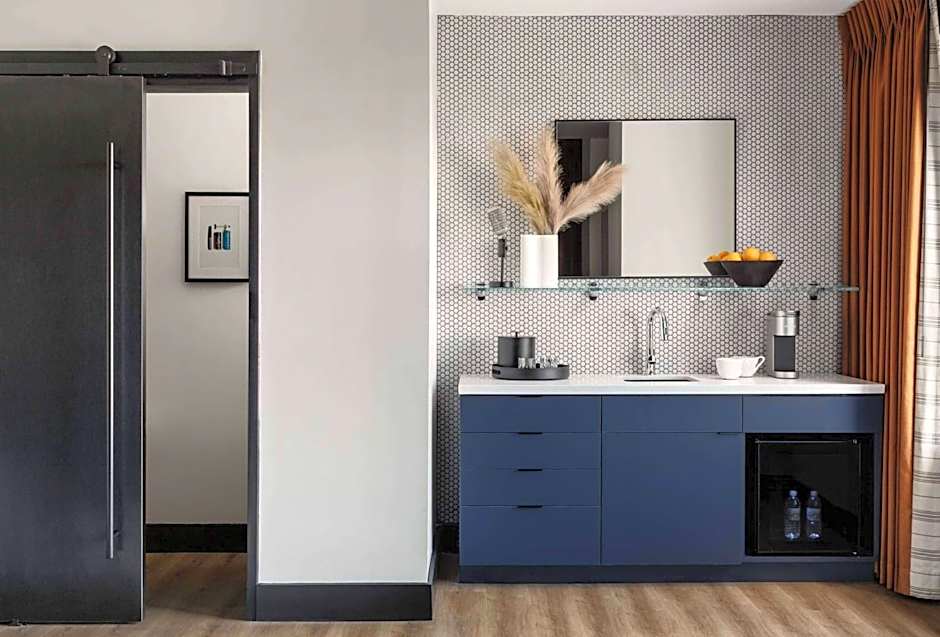 Hotel Tupelo, a Wyndham Hotel