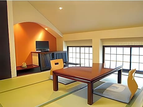 Standard Room with Toilet