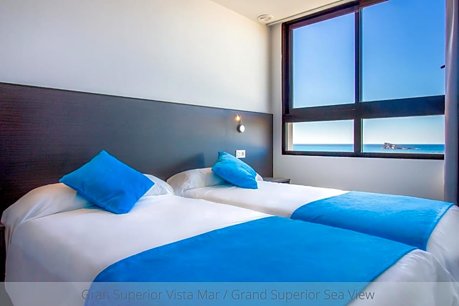 Apartamentos La Era Park