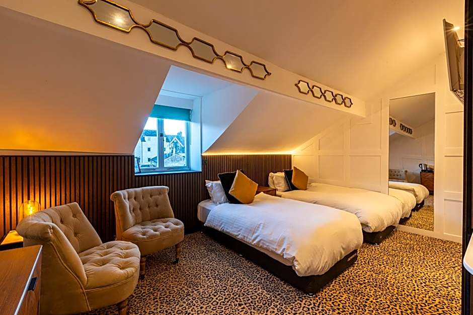 Holly Lodge Guest House with FREE off site health club